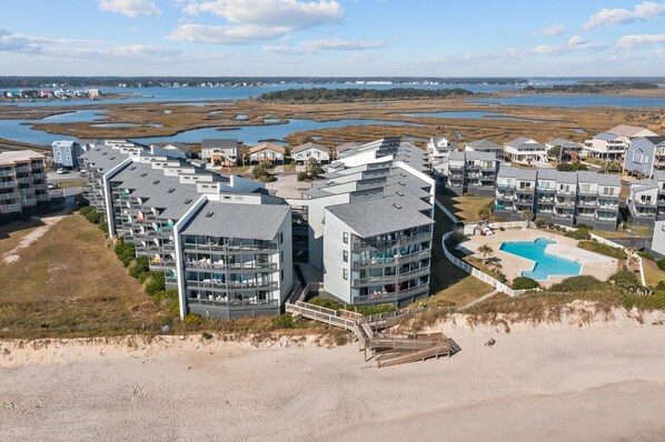 Exterior - Shipwatch 1318 (North Topsail Beach)