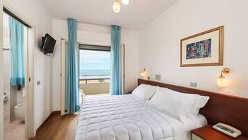 Standard Room, Sea View | In-room safe, desk, free WiFi, bed sheets