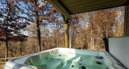 Hot Tub Overlooking Sunset Ridge | Sleeps 6