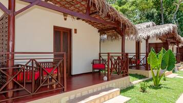 Chambre Double Deluxe | Terrasse/Patio