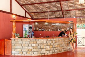 Bar (en el alojamiento)