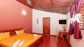 Deluxe Bungalow | 1 bedroom, in-room safe, individually furnished, desk