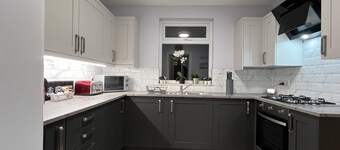 Immaculate Newly Refurbished 4 bedroom house