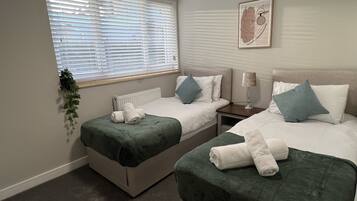 4 bedrooms, iron/ironing board, free WiFi, bed sheets