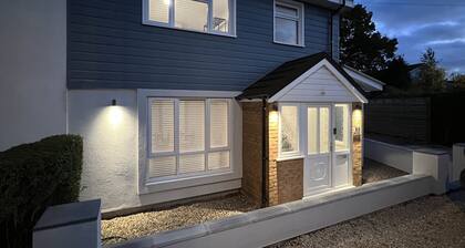 Immaculate Newly Refurbished 4 bedroom house