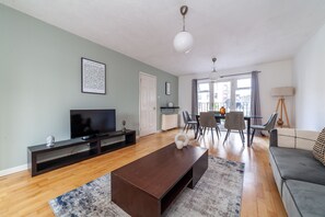 Living area - The Camden Road Collection (London)