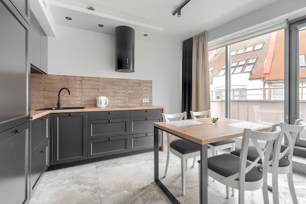 Deluxe Apartment