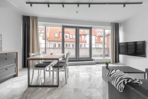 1 chambre, fer et planche à repasser, Wi-Fi gratuit, draps fournis