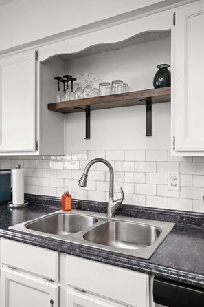 Fridge, microwave, oven, stovetop - Backyard+Porch, Pet-Friendly | Broad Ripple Stay (Indianapolis)