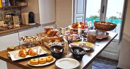 Mariasofia Master Suite with private bathroom