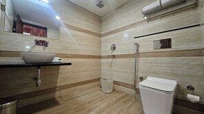 Premium Room | Bathroom