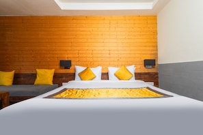 Deluxe Double Room | 1 bedroom, premium bedding, soundproofing, free WiFi