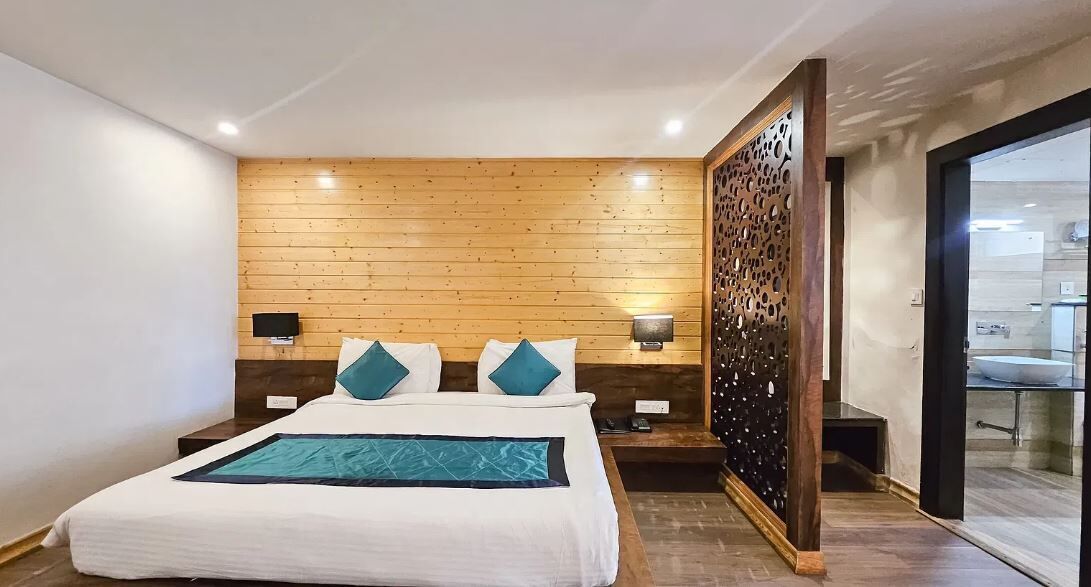 Premium bedding, soundproofing, free WiFi