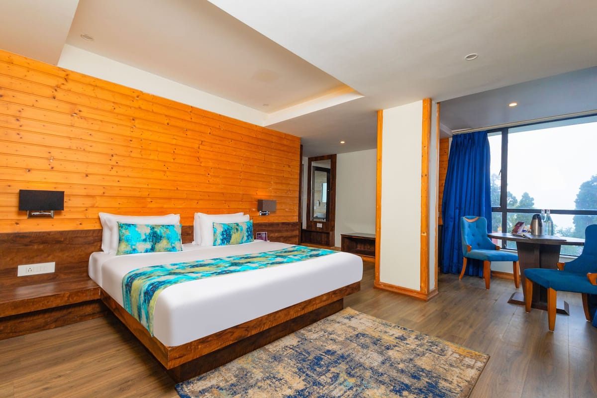 Premium Suite | 1 bedroom, premium bedding, soundproofing, free WiFi