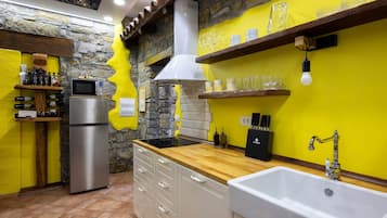 Family Apartment, 2 Bedrooms | Private kitchen | Full-size fridge, stovetop, espresso maker, coffee/tea maker