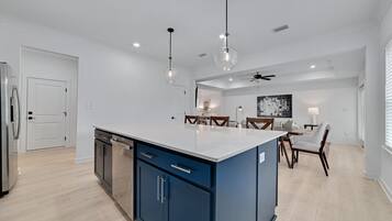 House, Multiple Beds, Patio, Garden View (The Orangery) | Private kitchen | Fridge, microwave, oven, stovetop