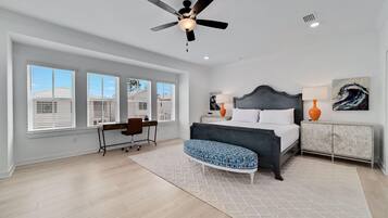 Casa, varias camas, patio, vista al jardín (The Orangery) | 3 habitaciones, decoración personalizada y muebles diferentes