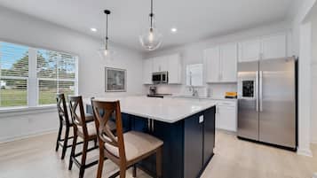 House, Multiple Beds, Patio, Garden View (The Orangery) | Private kitchen | Fridge, microwave, oven, stovetop