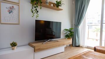 Deluxe Apartment | Living area