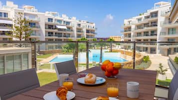 Deluxe Apartment | Terrace/patio