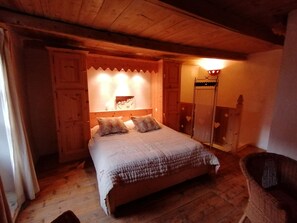 2 Schlafzimmer, BĂŒgeleisen/BĂŒgelbrett, WLAN