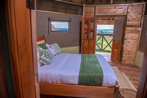 Luxury Double Room, 1 King Bed, Lake View - Tilenga Safari Lodge  (Pakwach)