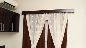 Economy Double Room | Desk, laptop workspace, blackout drapes, soundproofing - Hotel Bardhi (Perondi)