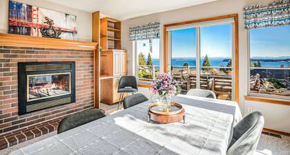 Spacious 3BR, elevator & spectacular water views