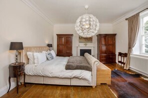 5 dormitorios, escritorio, tabla de planchar con plancha y wifi gratis