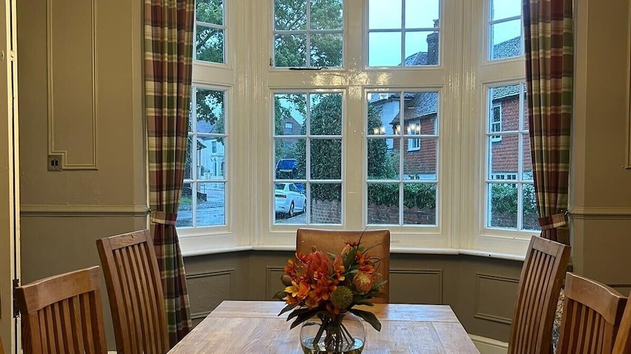 The Ardingly Inn