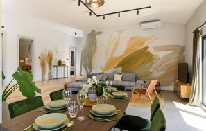 Dining - Awesome home in Marcana with WiFi (Marcana)