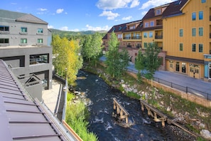 Condo, 2 Bedrooms | Exterior