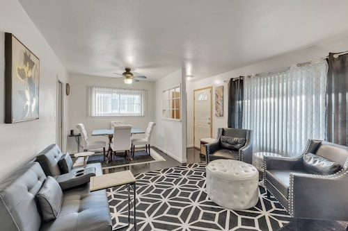 Cozy 3br Westland Retreat 3 Bedroom Home by RedAwning