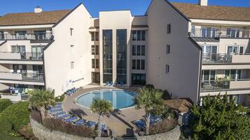 Condo, 3 Bedrooms | Bahagian luar