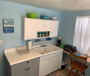 开间 | 私人厨房 | 冰箱、烤箱、茶具/咖啡用具、烤面包机