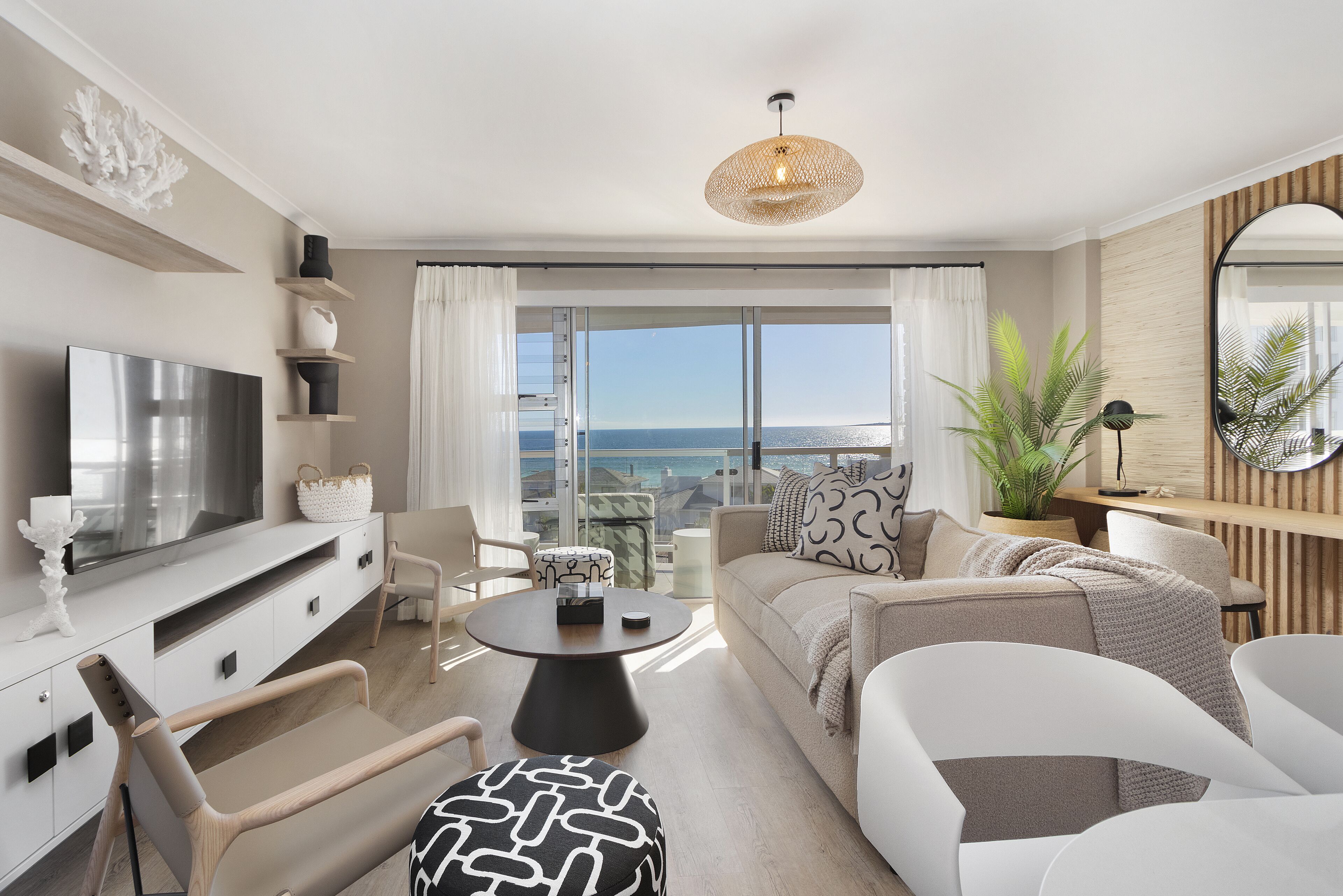 Premium Apartment | Living area | 42-inch LED TV with satellite channels