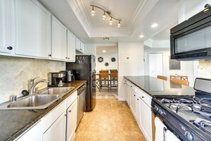 Apartment (2 Bedrooms) | Interior - Palm Springs Condo Rental w/ Pool & Hot Tub Access (Palm Springs)