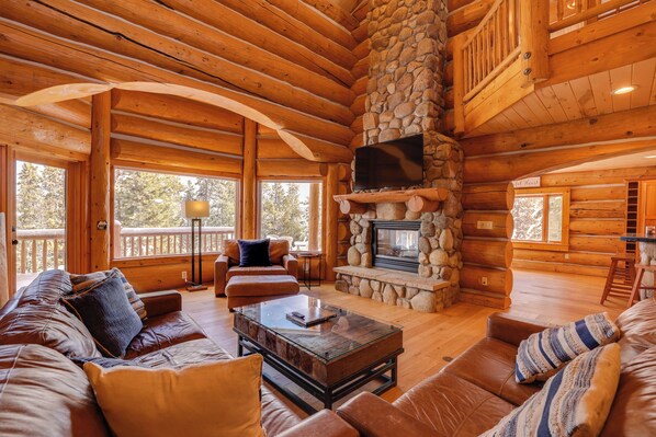 House (4 Bedrooms) | Interior - Fraser Chalet w/ Hot Tub & Mountain Views (Tabernash)
