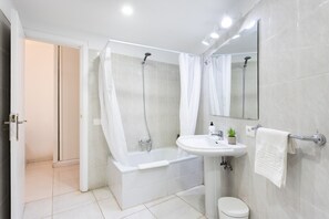 Hair dryer, towels