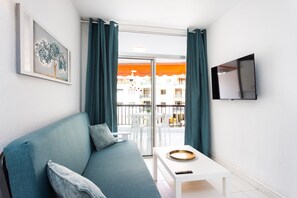TV - Los Cristianos. Lovely sea view apt (Los Cristianos)
