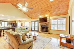 House (4 Bedrooms) | Front of property