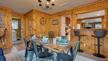 Cottage (3 Bedrooms) | Interior