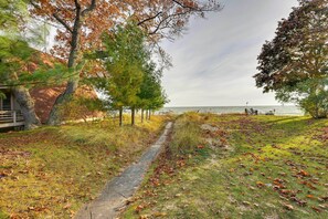 Cottage (3 Bedrooms) | Interior - Lovely Au Gres Cottage w/ Hot Tub: Walk to Beach! (Au Gres)