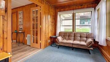 Cottage (3 Bedrooms) | Interior