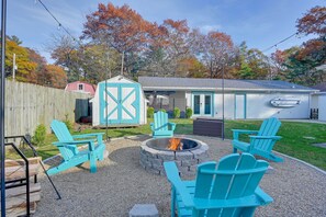 Cottage (3 Bedrooms) | Interior - Lovely Au Gres Cottage w/ Hot Tub: Walk to Beach! (Au Gres)