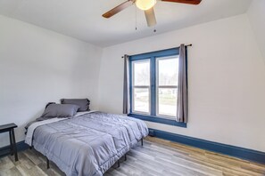 House (4 Bedrooms) | Interior - Cozy Bladen Countryside Hideaway w/ Fire Pit! (Bladen)