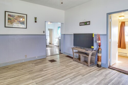 Cozy Bladen Countryside Hideaway w/ Fire Pit!