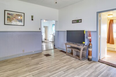 Cozy Bladen Countryside Hideaway w/ Fire Pit!