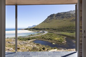House (2 Bedrooms) | Interior - Hytte Riverview (Rooiels)