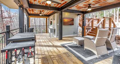 Lake Jocassee sunflower tree house